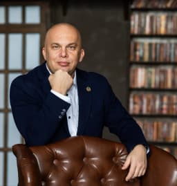 Адвокат Виктор Сергеев